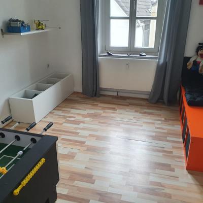 Spielraum Mit Kicker Lego Und Playmobil